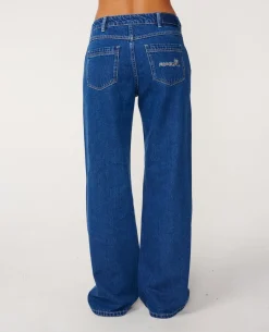 Aggie Relaxed Jeans