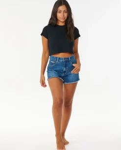 Classic Ribbed Tee
