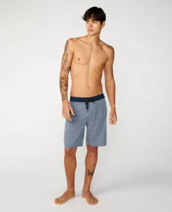 Mirage Core 20" Boardshort