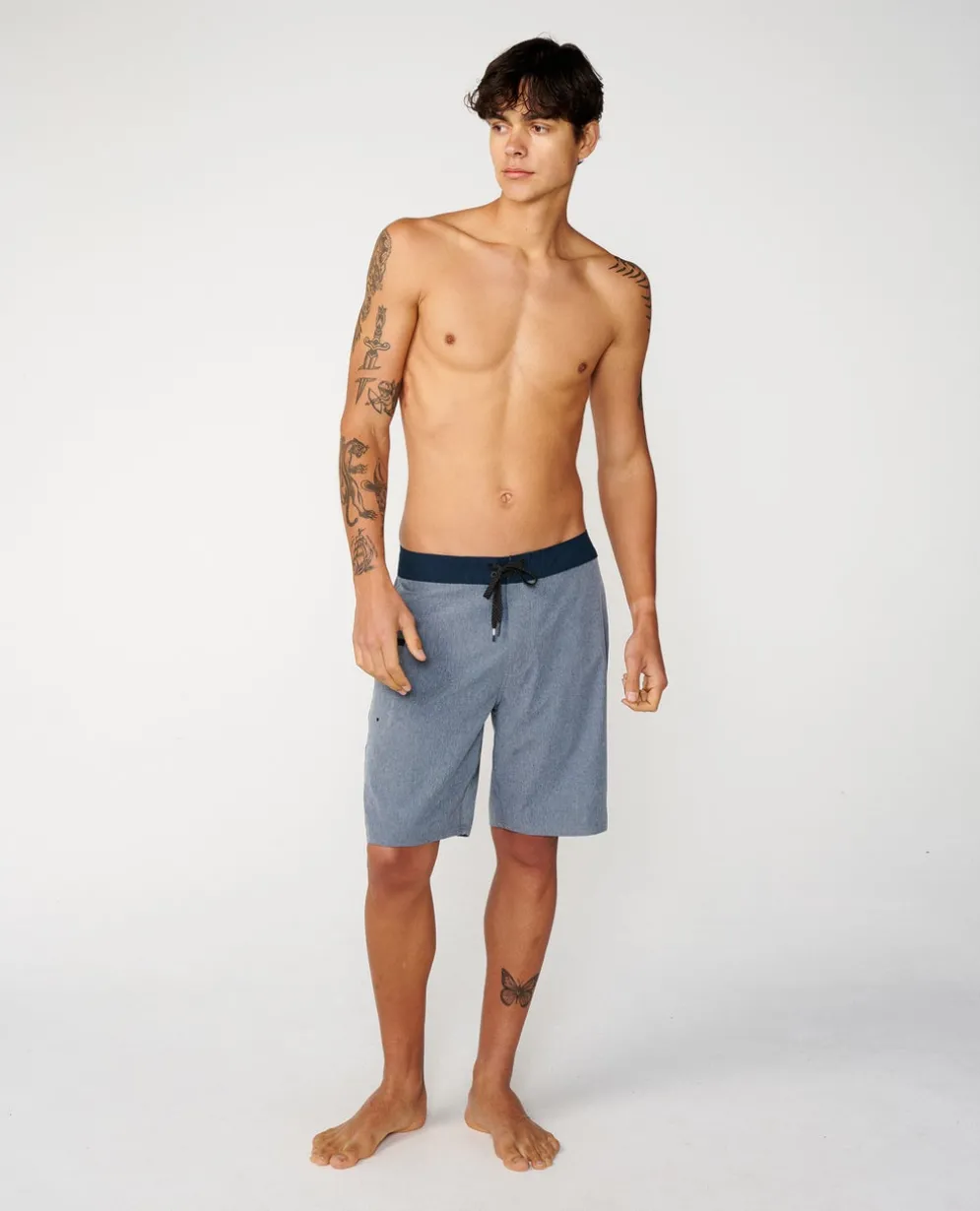 Mirage Core 20" Boardshort