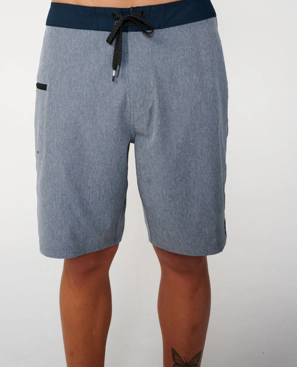 Mirage Core 20" Boardshort