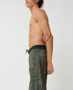 Mirage Hawaii Distort 20" Boardshort